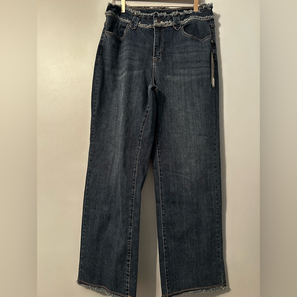 Charlie B Jean in size 14.  Length 32”. New with tags